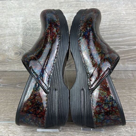 Dansko Professional Multi Scribbled Patent Leather Women’s Sz 8.5-9/EU 39 Clogs - Picture 10 of 10